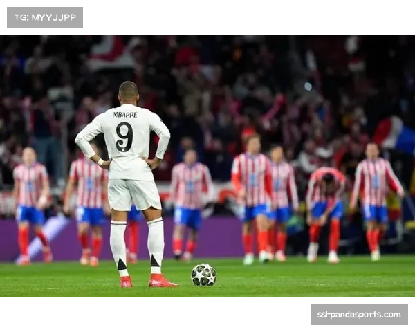 半场战报:马竞主场0-0巴黎,奥布拉克高接抵挡,西蒙尼防线固若金汤 半场战报:马竞主场0-0巴黎,奥布拉克高接抵挡,西蒙尼防线固若金汤